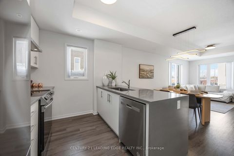 Photo 6 at 171 - 20 Lloyd Janes Lane, New Toronto, Toronto