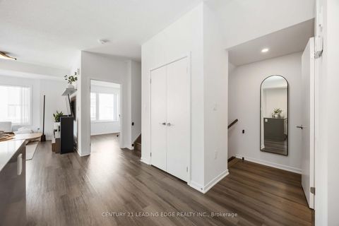 Photo 9 at 171 - 20 Lloyd Janes Lane, New Toronto, Toronto