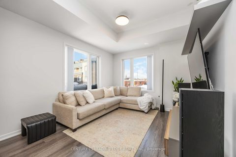 Photo 14 at 171 - 20 Lloyd Janes Lane, New Toronto, Toronto