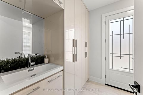 Photo 20 at 63 Willett Crescent, Mill Pond, Richmond Hill