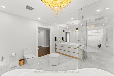 Photo 26 at 63 Willett Crescent, Mill Pond, Richmond Hill