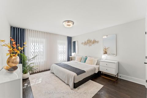 Photo 28 at 63 Willett Crescent, Mill Pond, Richmond Hill