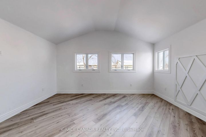 Photo 20 at 85 Albany Avenue, Homeside, Hamilton