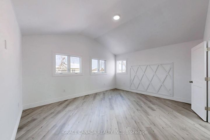 Photo 21 at 85 Albany Avenue, Homeside, Hamilton