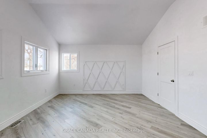 Photo 24 at 85 Albany Avenue, Homeside, Hamilton