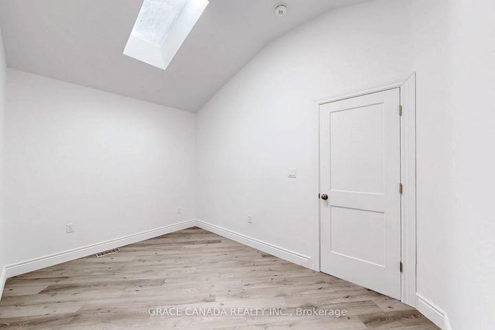 Photo 31 at 85 Albany Avenue, Homeside, Hamilton