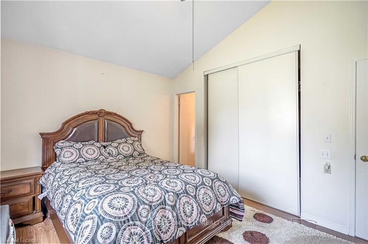 Photo 18 at 375 SILVERBIRCH Boulevard, Rural Glanbrook, Hamilton