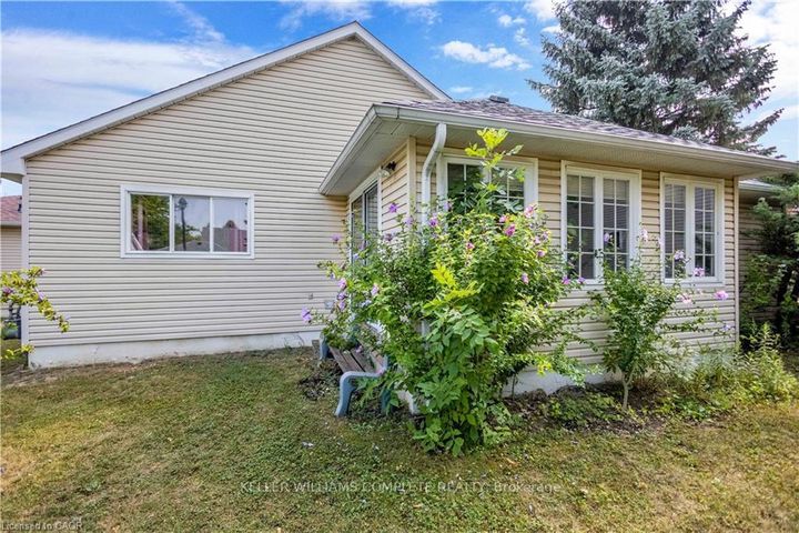 Photo 27 at 375 SILVERBIRCH Boulevard, Rural Glanbrook, Hamilton