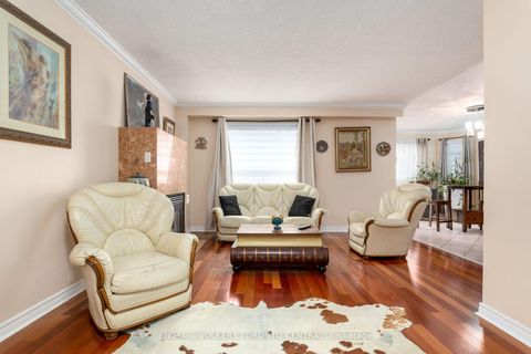 Photo 14 at 144 Claremont Lane, West Woodbridge, Vaughan