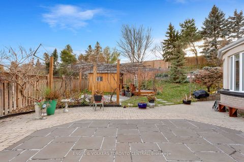 Photo 19 at 144 Claremont Lane, West Woodbridge, Vaughan