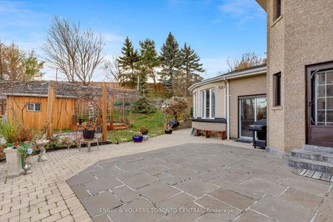 Photo 20 at 144 Claremont Lane, West Woodbridge, Vaughan