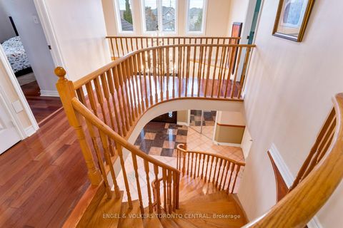 Photo 25 at 144 Claremont Lane, West Woodbridge, Vaughan