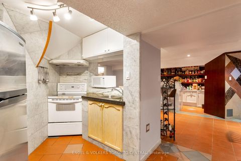 Photo 38 at 144 Claremont Lane, West Woodbridge, Vaughan