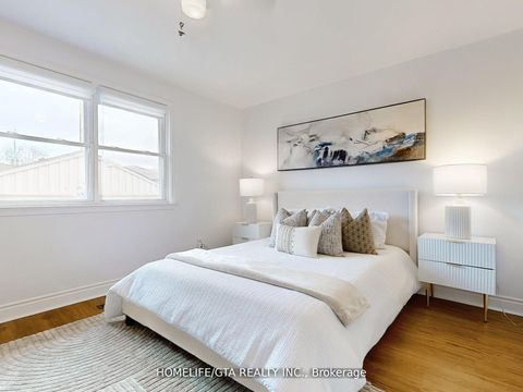 Photo 21 at 107 Milford Haven Drive, Morningside, Toronto