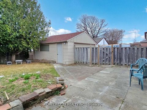 Photo 37 at 107 Milford Haven Drive, Morningside, Toronto