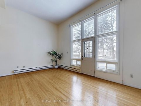 Photo 4 at #23 - 90 Crockamhill Drive, Agincourt North, Toronto