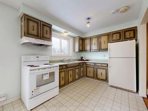 Photo 9 at #23 - 90 Crockamhill Drive, Agincourt North, Toronto