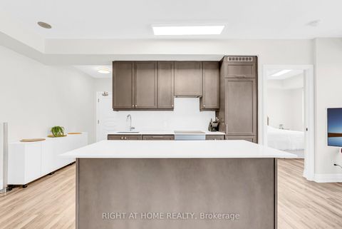 Photo 10 at 2309 - 9075 Jane Street, Concord, Vaughan