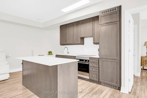 Photo 11 at 2309 - 9075 Jane Street, Concord, Vaughan