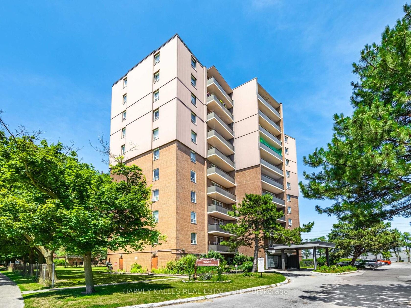505 - 3065 Queen Frederica Drive, Applewood, Mississauga 