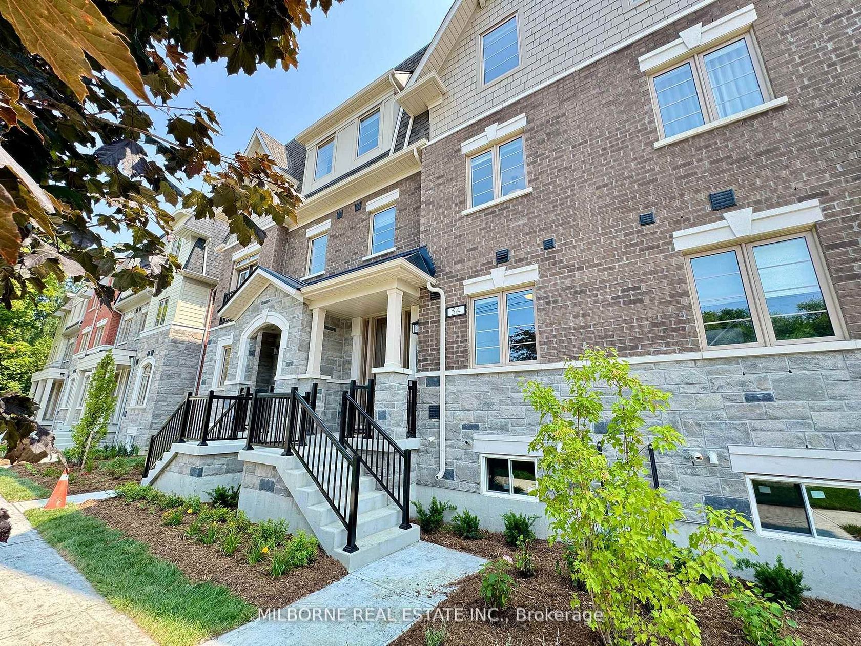 54 Fred Beaton Place, King City, King 