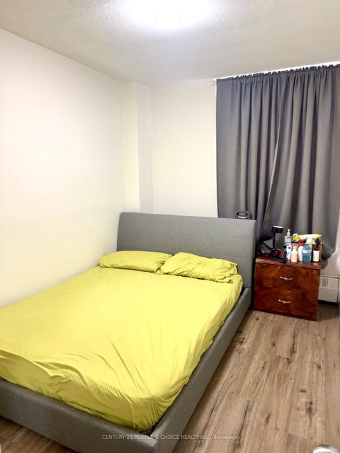 Photo 15 at 108 - 10 Eddystone Avenue, Jane Heights, Toronto