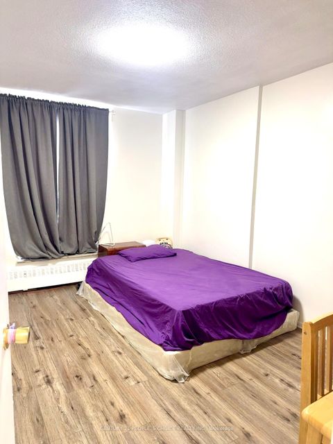 Photo 17 at 108 - 10 Eddystone Avenue, Jane Heights, Toronto