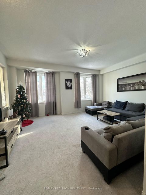 Photo 4 at 835 Atwater Path, Lakeview, Oshawa