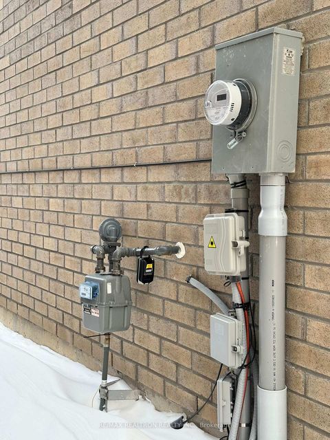 Photo 11 at 835 Atwater Path, Lakeview, Oshawa