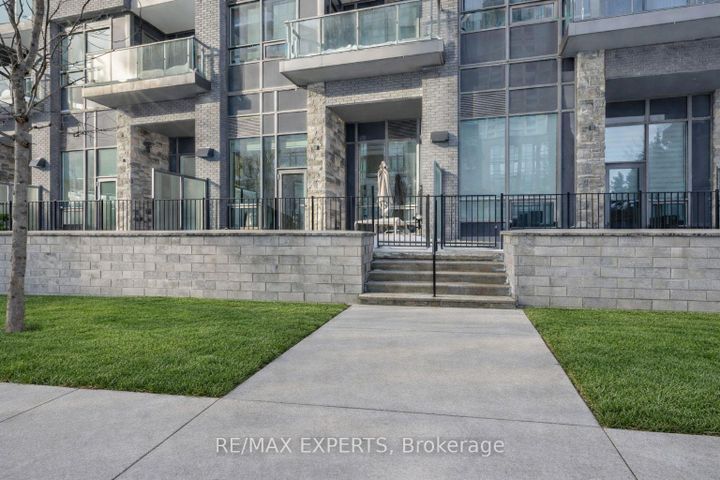 Photo 17 at G2 - 7 Kenaston Gardens, Bayview Village, Toronto