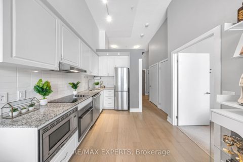 Photo 7 at G2 - 7 Kenaston Gardens, Bayview Village, Toronto