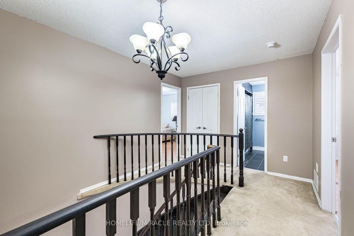 Photo 26 at 9 Ballycastle Crescent, Heart Lake West, Brampton