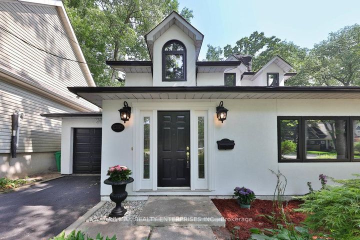 Photo 3 at 1389 Milton Avenue, Mineola, Mississauga