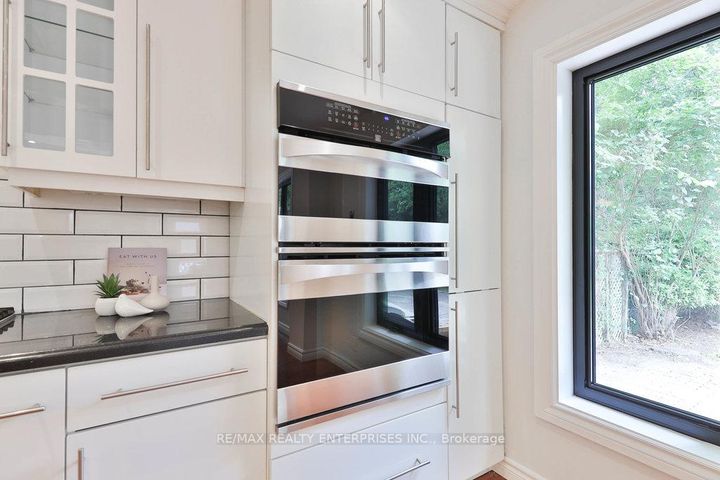 Photo 16 at 1389 Milton Avenue, Mineola, Mississauga