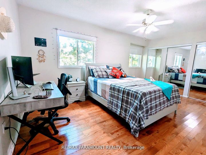 Photo 10 at 37 Wickstead Court, Wellington, Brampton