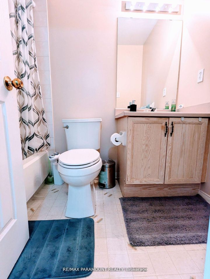 Photo 18 at 37 Wickstead Court, Wellington, Brampton