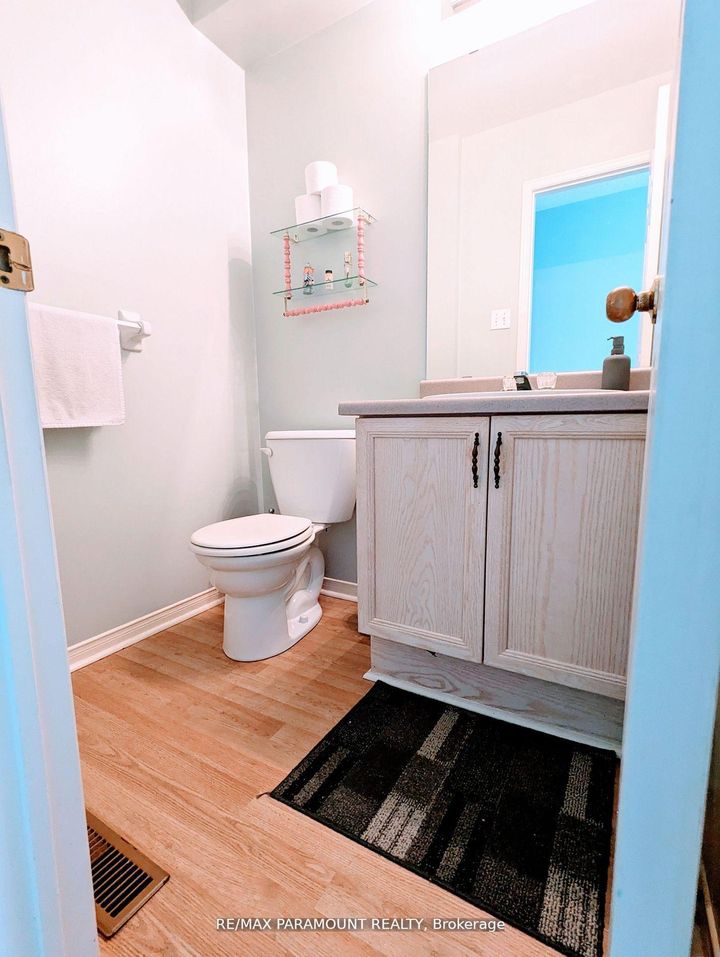 Photo 19 at 37 Wickstead Court, Wellington, Brampton