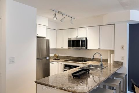 Photo 7 at 302 - 245 Davisville Avenue, Mount Pleasant West, Toronto