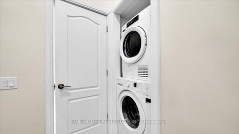 Photo 10 at 70 Dunraven Drive, Eglinton West, Toronto