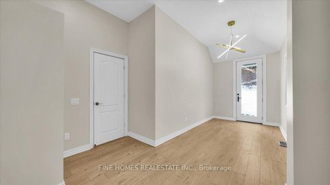 Photo 12 at 70 Dunraven Drive, Eglinton West, Toronto