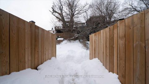 Photo 15 at 70 Dunraven Drive, Eglinton West, Toronto