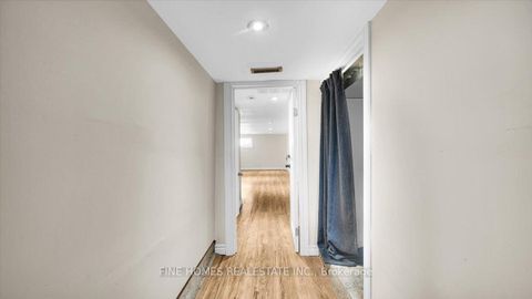 Photo 20 at 70 Dunraven Drive, Eglinton West, Toronto