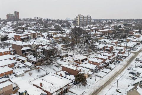 Photo 26 at 70 Dunraven Drive, Eglinton West, Toronto