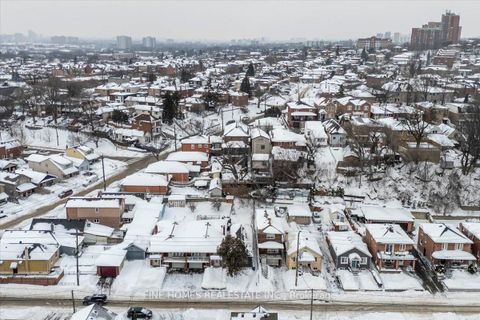 Photo 27 at 70 Dunraven Drive, Eglinton West, Toronto