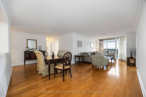 Photo 10 at 705 - 880 Grandview Way, Willowdale East, Toronto