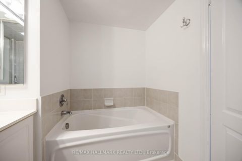 Photo 28 at 705 - 880 Grandview Way, Willowdale East, Toronto
