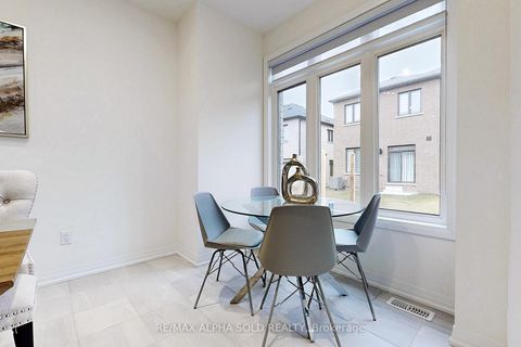 Photo 4 at 63 McCague Street, Rural Richmond Hill, Richmond Hill