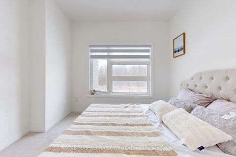 Photo 21 at 63 McCague Street, Rural Richmond Hill, Richmond Hill