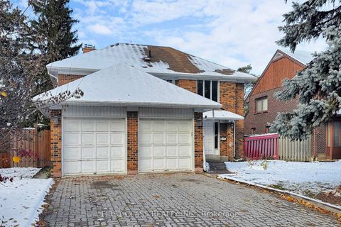 Photo 1 at 8 Fernside Court, Willowdale East, Toronto