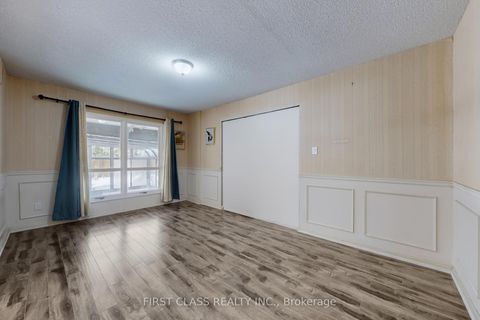 Photo 13 at 8 Fernside Court, Willowdale East, Toronto